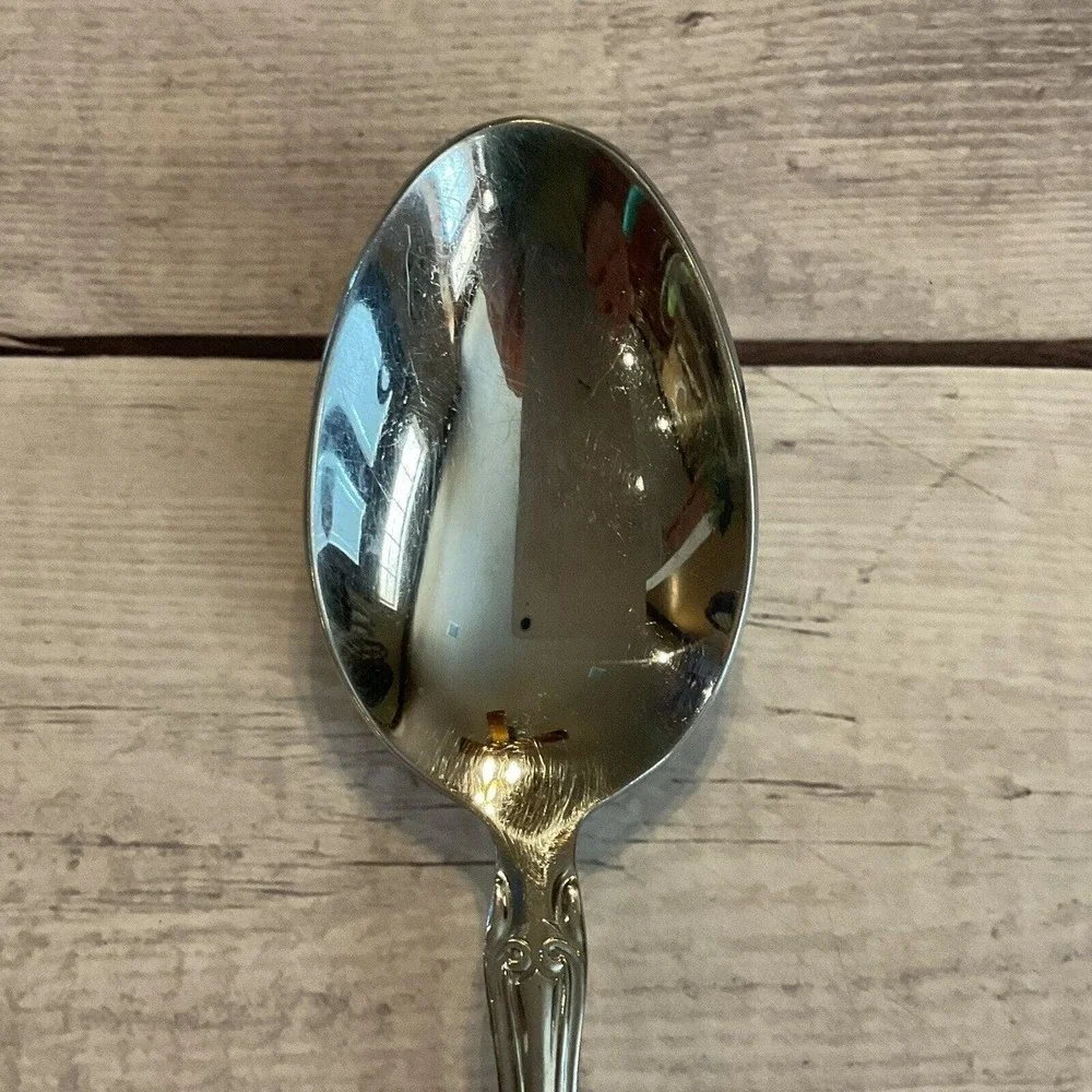 Reed & Barton Select VICTORIA Stainless Flatware Serving Spoon Tablespoon